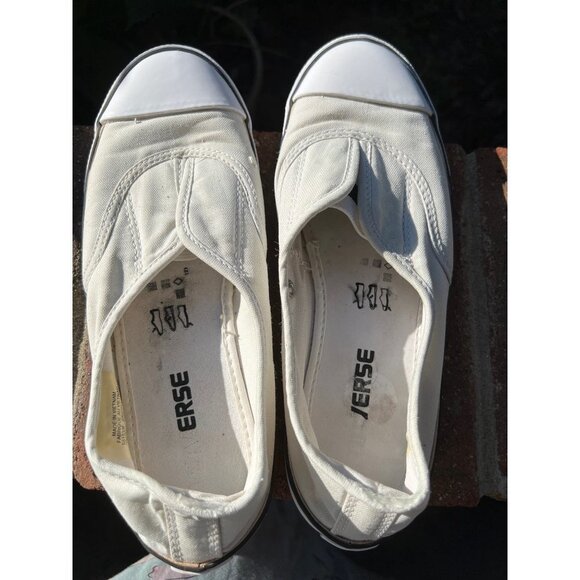 Women White & Navy  Slip On Converses— Size 6 - Picture 5 of 11